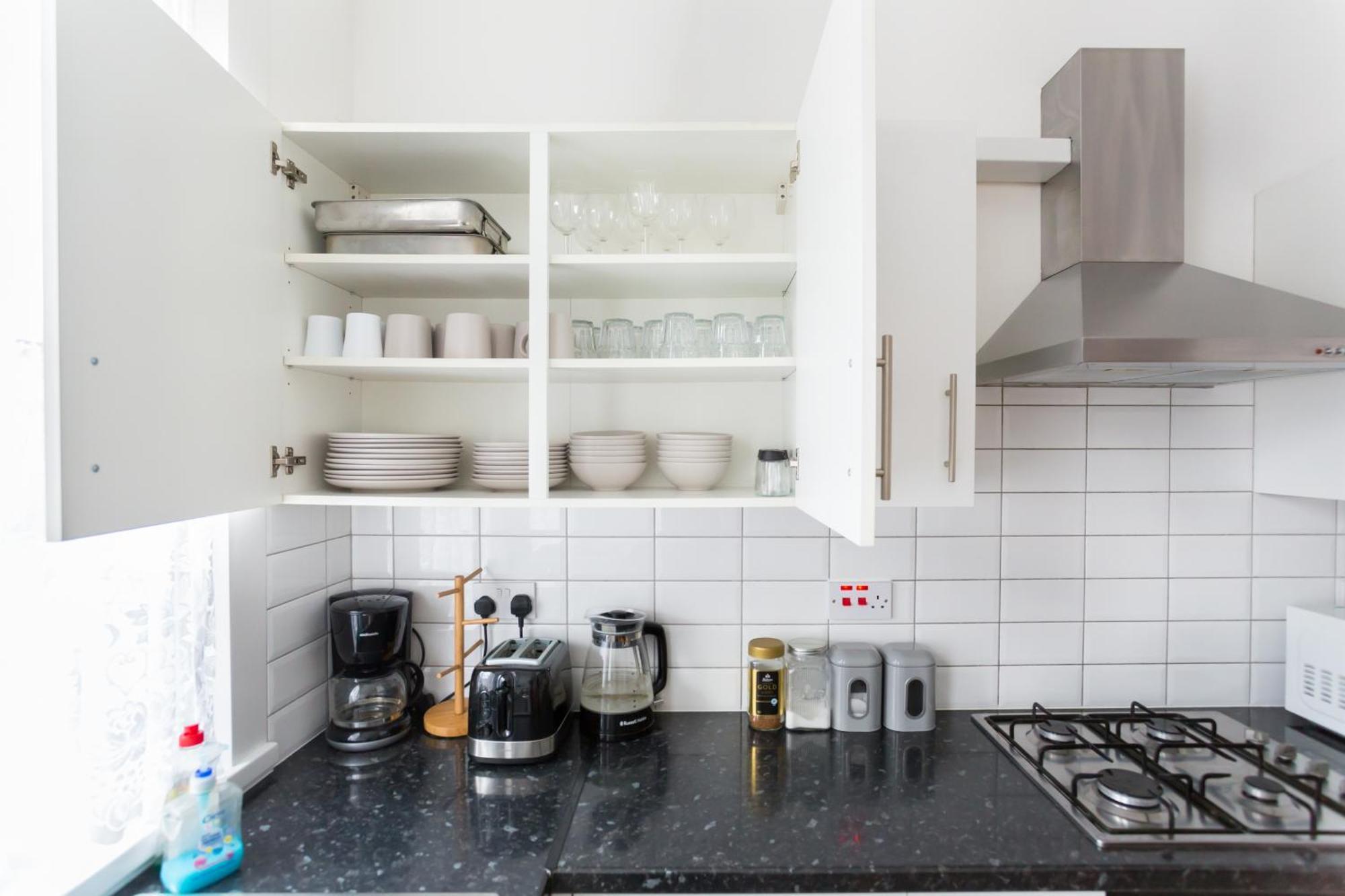 Wood Green Budget Rooms - Next To Mall & Metro Station - 10 Min To City Center Лондон Екстер'єр фото